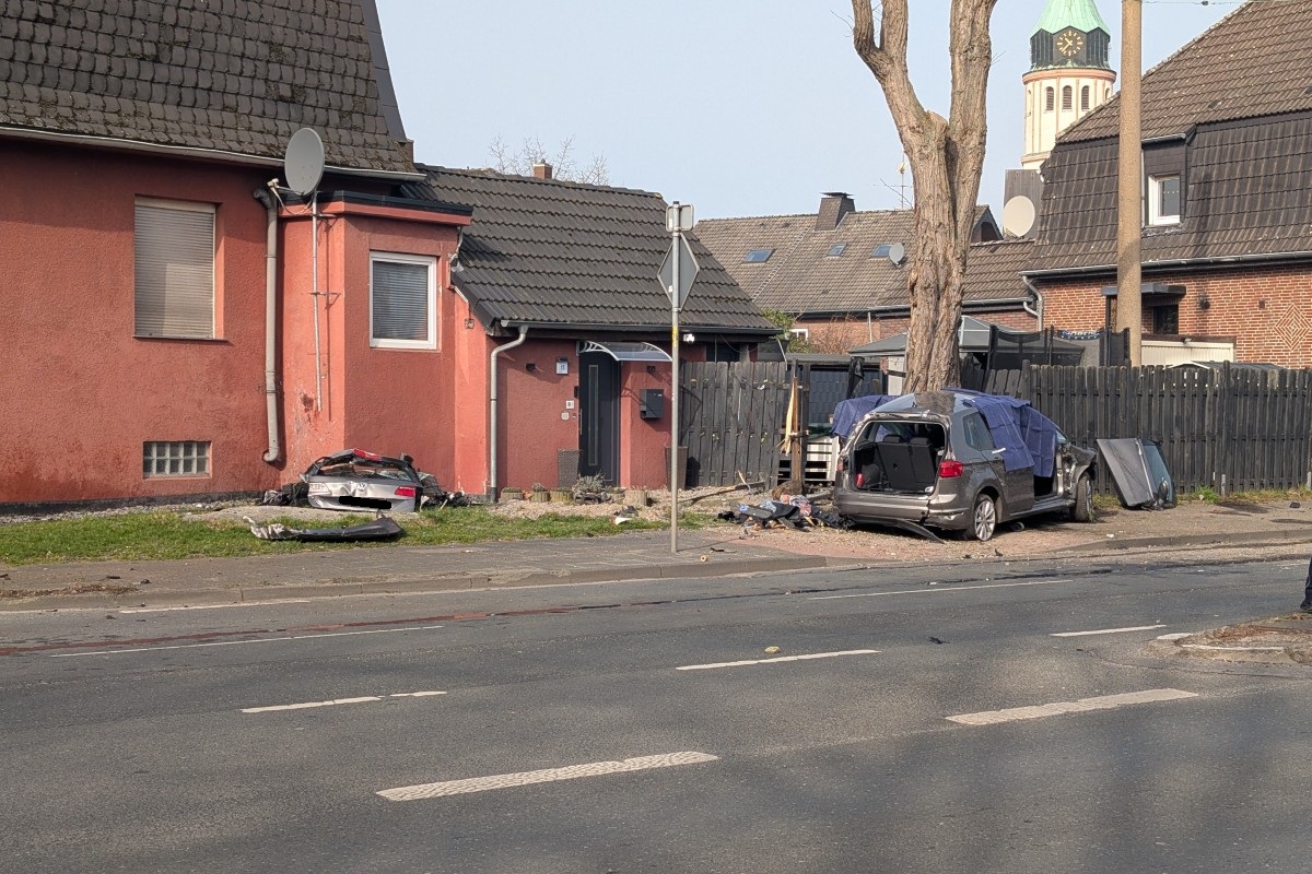 Polizei nennt neue Details zum tödlichen Unfall auf der B235